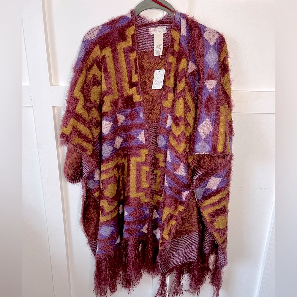 NWT Free People Diamondback Cozy Sweater
Kimono Poncho in Purple One Size